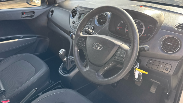 Hyundai i10 1.0 SE 5dr Petrol Hatchback